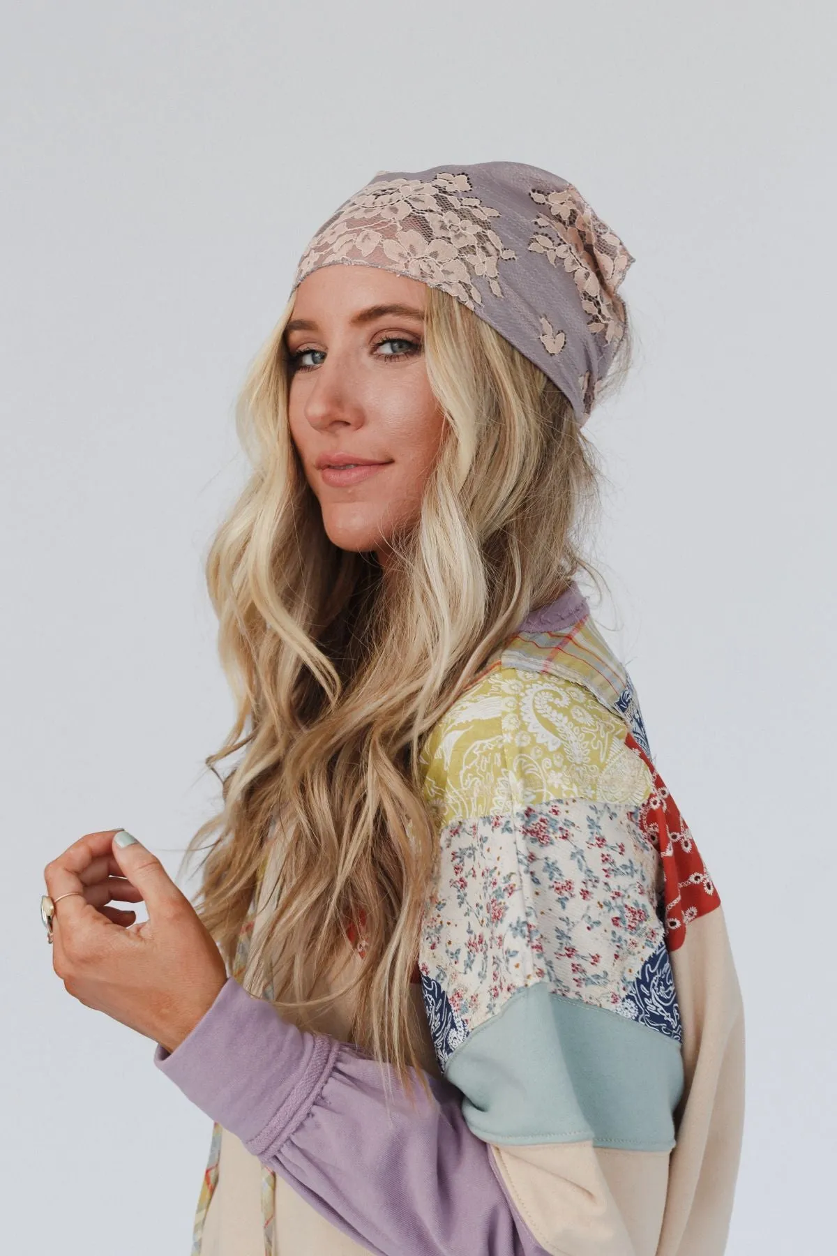 Sarah Floral Lace Headscarf - Gray