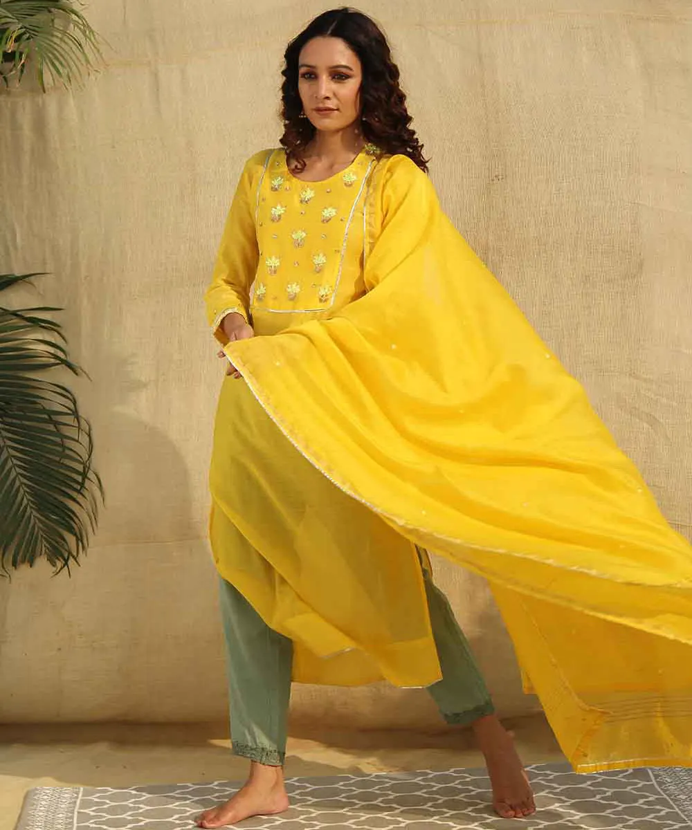 Yellow green handwoven lotus chanderi silk kurta set of-3